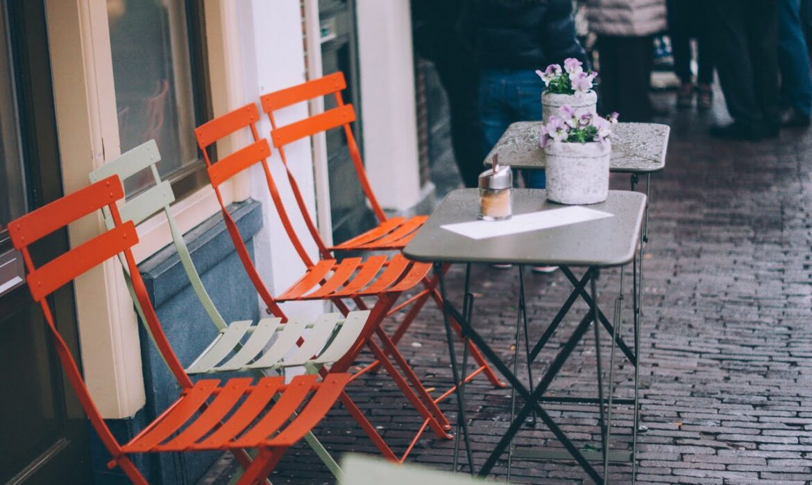 Affordable Cafe Chairs That Don’t Compromise on Style